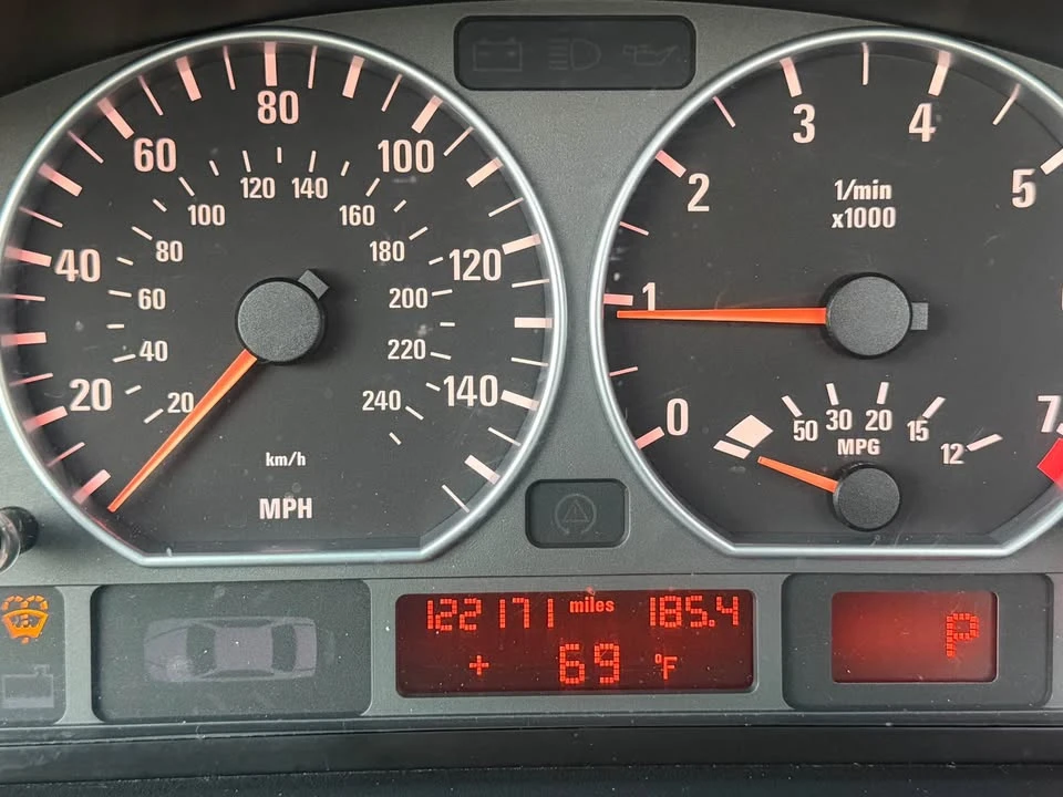 2005 BMW E46 330i & 330Ci - Image 10 of 10
