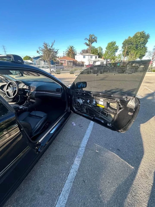 2005 BMW E46 330i & 330Ci - Image 5 of 11