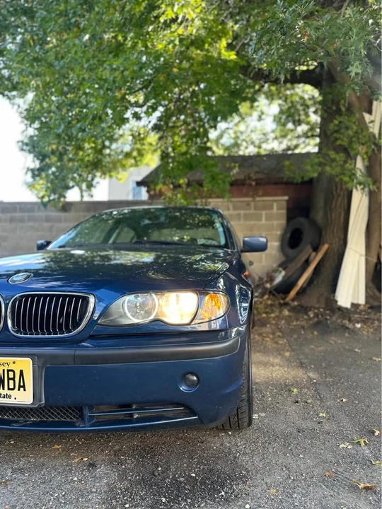 2005 BMW E46 330i & 330Ci - Image 3 of 5