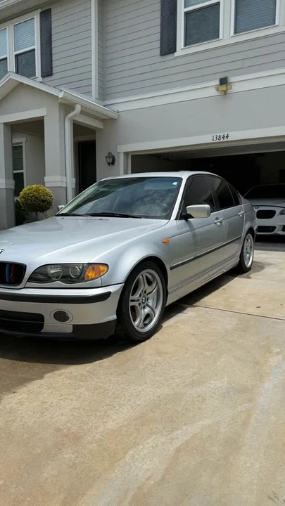 2005 BMW E46 330i & 330Ci - Image 9 of 15