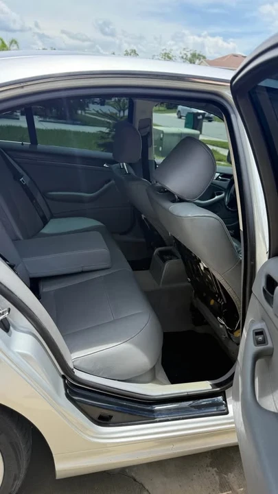 2005 BMW E46 330i & 330Ci - Image 10 of 15
