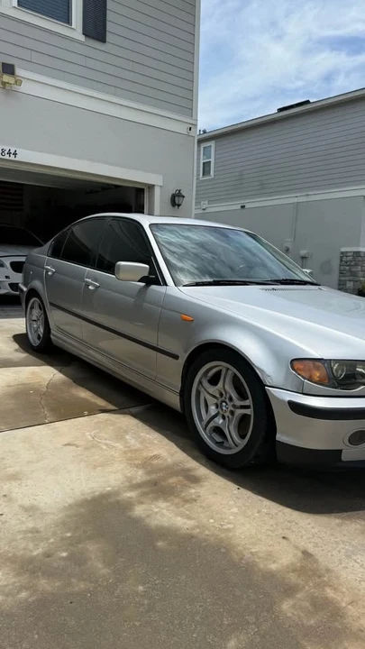 2005 BMW E46 330i & 330Ci - Image 8 of 15
