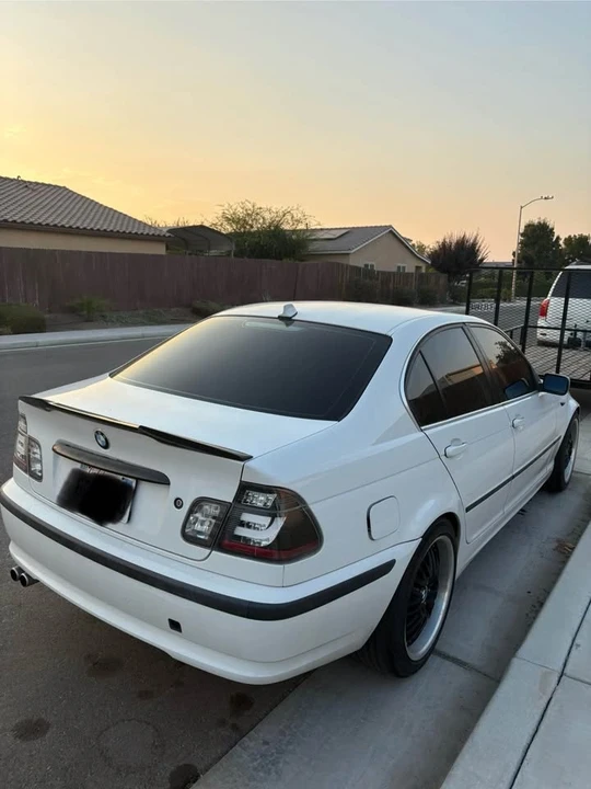 2005 BMW E46 330i & 330Ci - Image 2 of 6