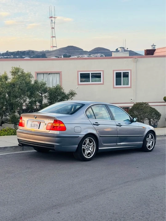 2003 BMW E46 330i & 330Ci - Image 2 of 11