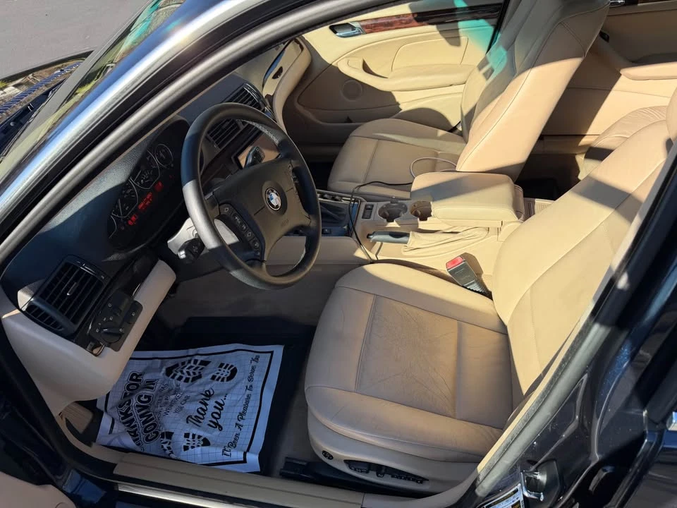 2005 BMW E46 330i & 330Ci - Image 3 of 9