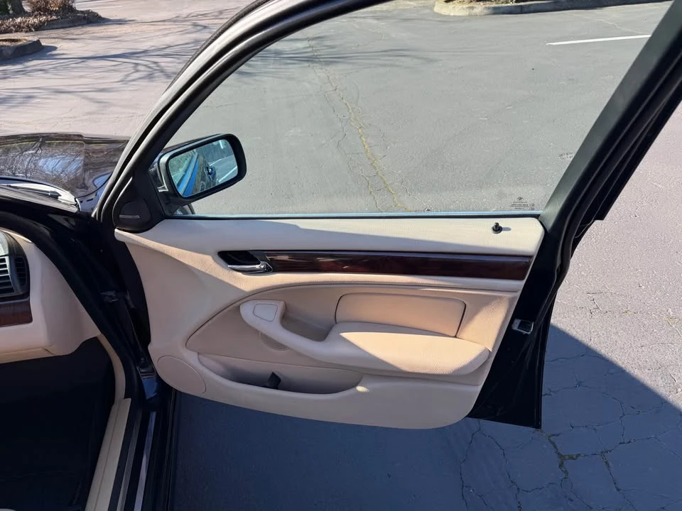 2005 BMW E46 330i & 330Ci - Image 8 of 9