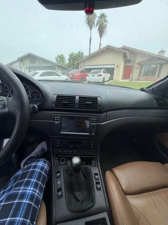 2005 BMW E46 330i & 330Ci - Image 3 of 10
