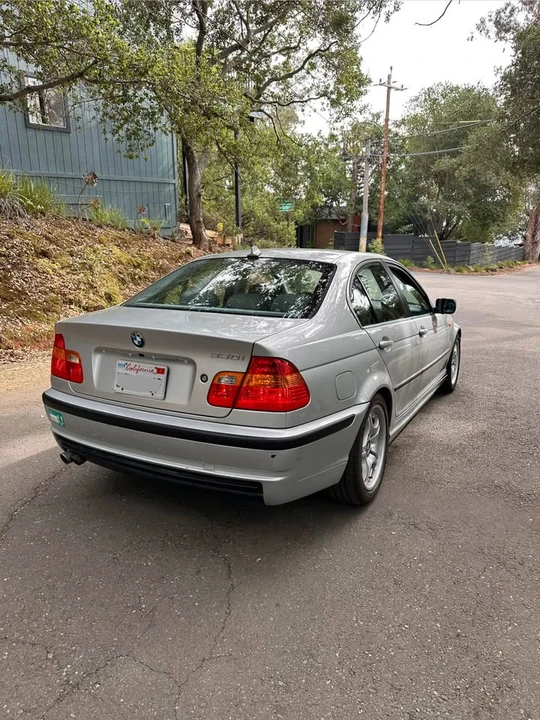2005 BMW E46 330i & 330Ci - Image 4 of 16