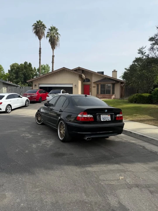 2005 BMW E46 330i & 330Ci - Image 7 of 10