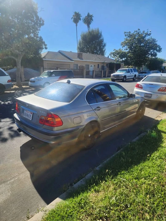 2005 BMW E46 330i & 330Ci - Image 4 of 9