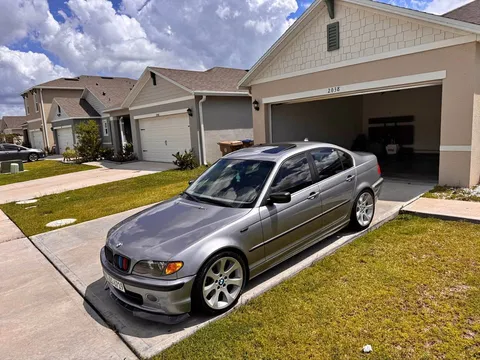 2005 BMW 330i Sedan