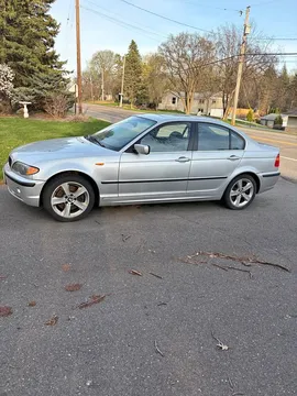 2005 BMW 3 Series 330xi Sedan