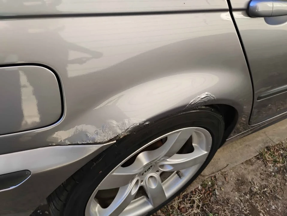 2005 BMW E46 330i & 330Ci - Image 5 of 6