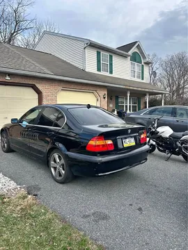 2005 BMW 3 Series 330xi Sedan