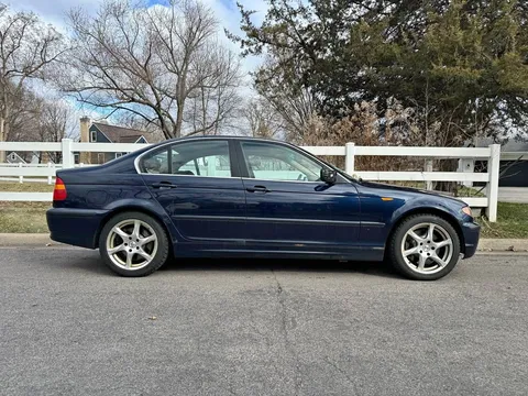 2005 BMW 330xi Sedan