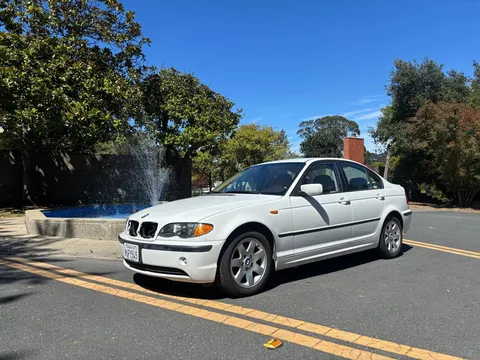 2005 BMW 320i Sedan