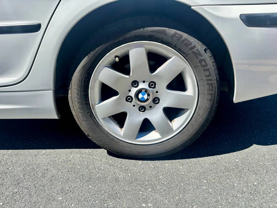 2005 BMW E46 3 Series - Image 11 of 17