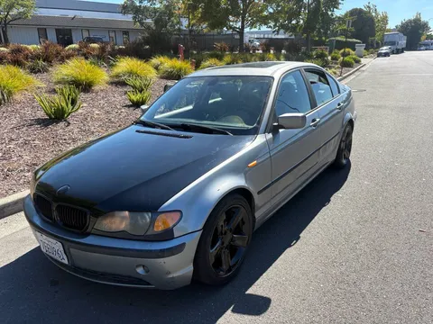 2005 BMW 325i