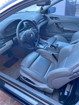 2005 BMW 325i