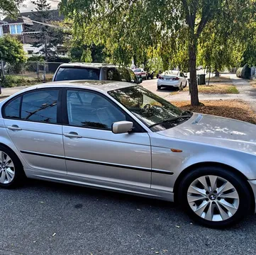 2005 BMW 325i