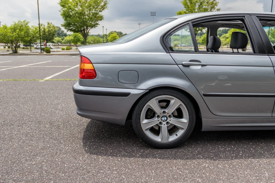 2005 BMW E46 3 Series - Image 17 of 31