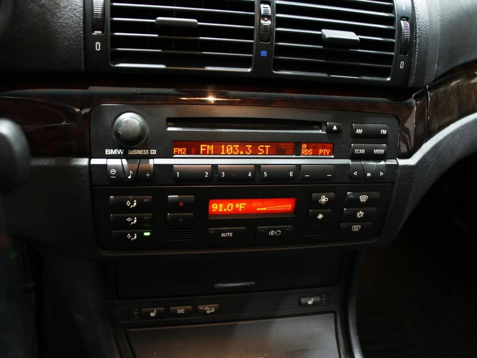 2005 BMW E46 3 Series - Image 10 of 19