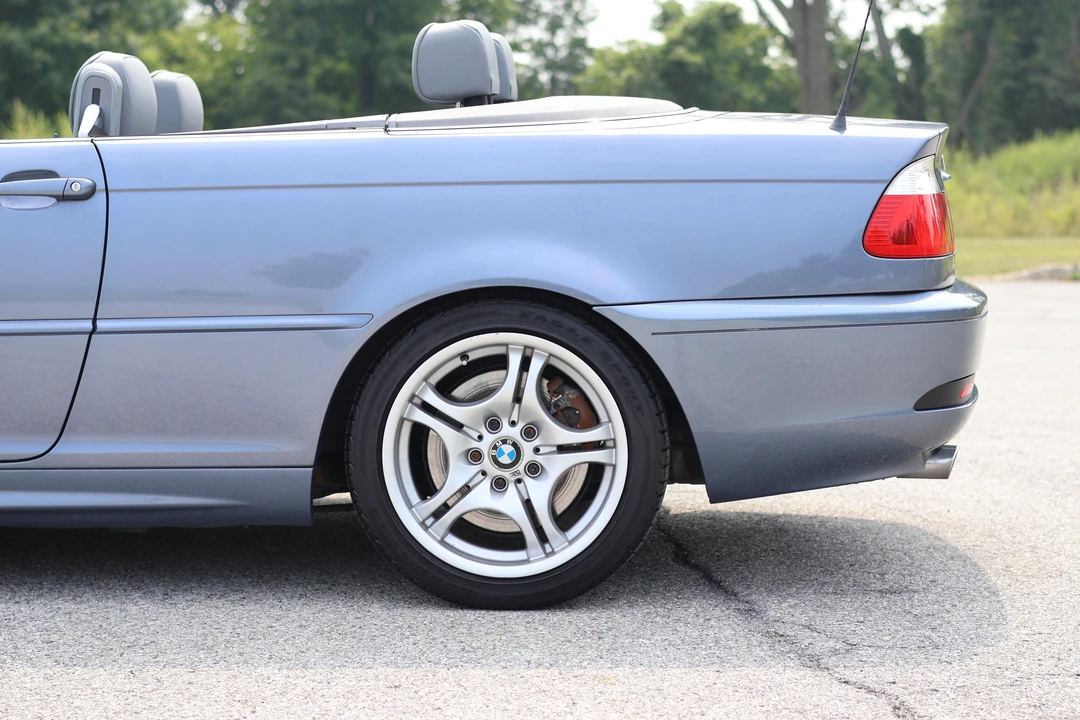 2005 BMW E46 330i & 330Ci - Image 28 of 31
