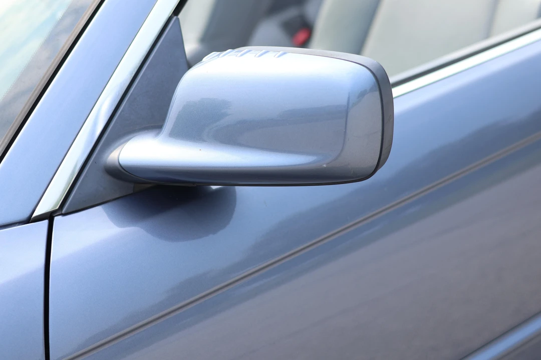 2005 BMW E46 330i & 330Ci - Image 24 of 31