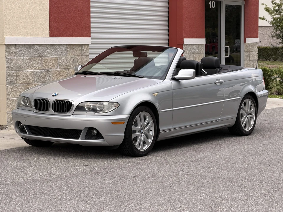 2005 BMW E46 330i & 330Ci - Image 23 of 31