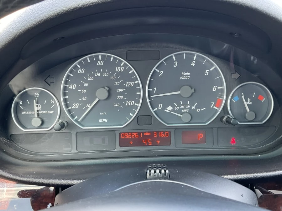 2005 BMW E46 330i & 330Ci - Image 9 of 14