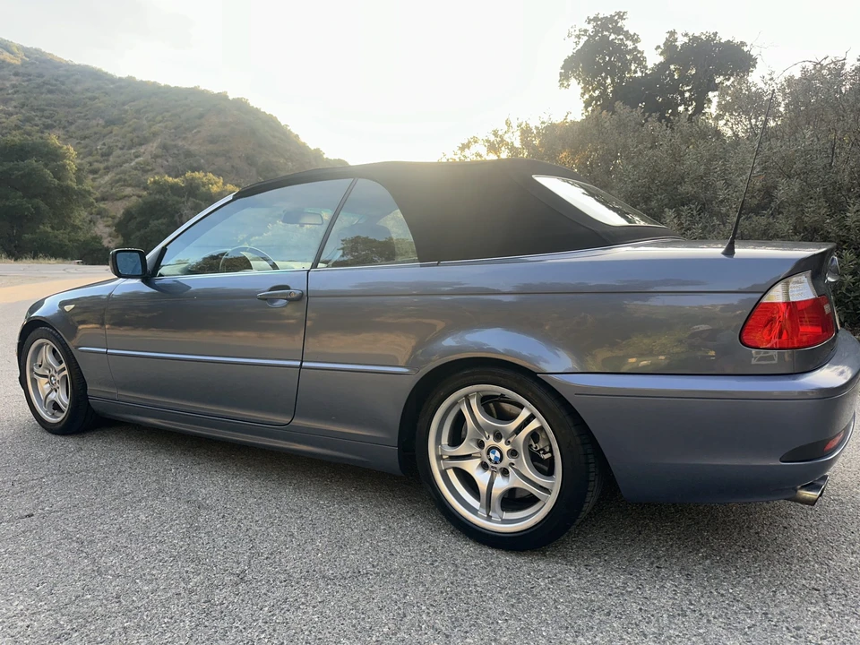 2005 BMW E46 330i & 330Ci - Image 19 of 31