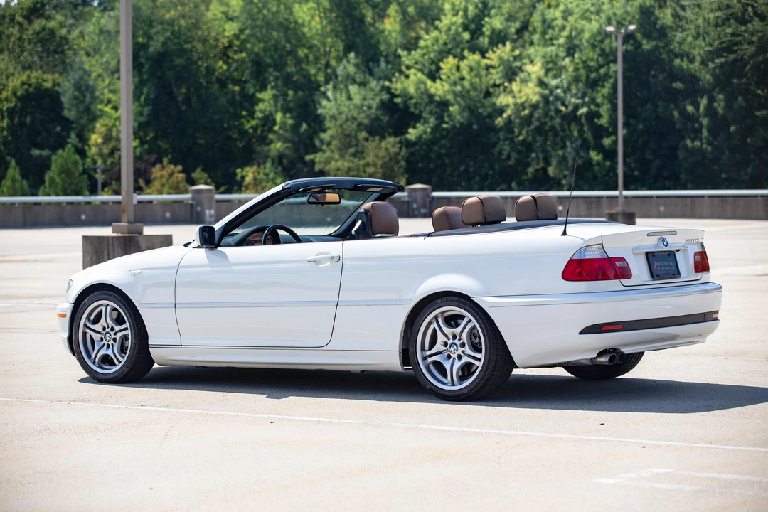 2005 BMW E46 330i & 330Ci - Image 15 of 31