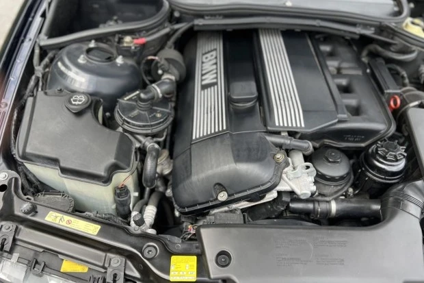2005 BMW E46 330i & 330Ci - Image 6 of 6