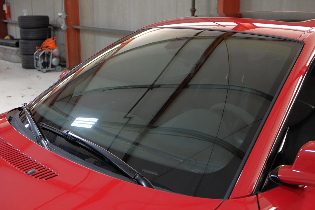 2005 BMW E46 330i & 330Ci - Image 24 of 31