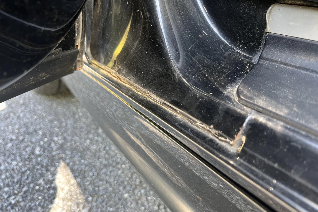 2005 BMW E46 330i & 330Ci - Image 27 of 31