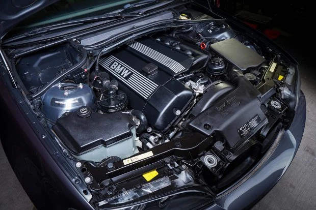 2005 BMW E46 330i & 330Ci - Image 6 of 6