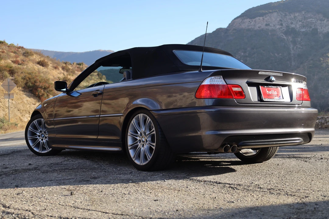 2005 BMW E46 330i & 330Ci - Image 16 of 31