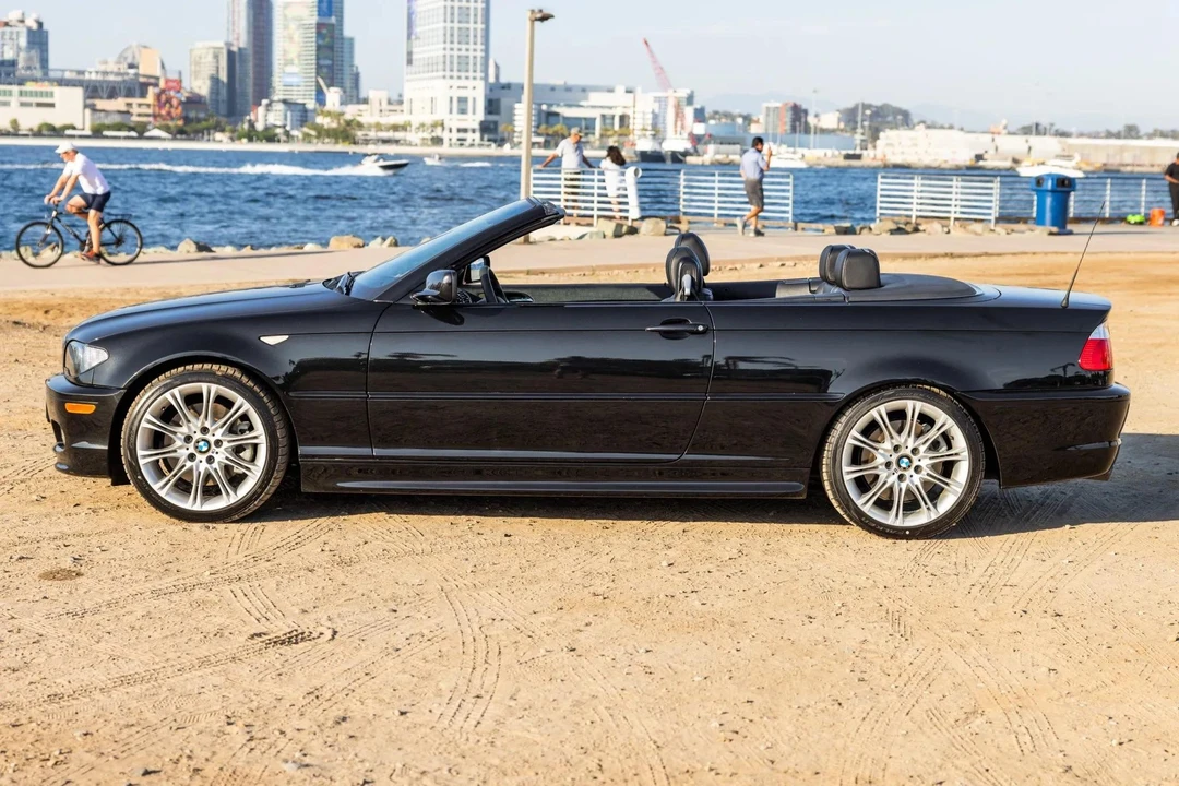 2005 BMW E46 330i & 330Ci - Image 16 of 31