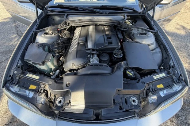2005 BMW E46 330i & 330Ci - Image 6 of 7