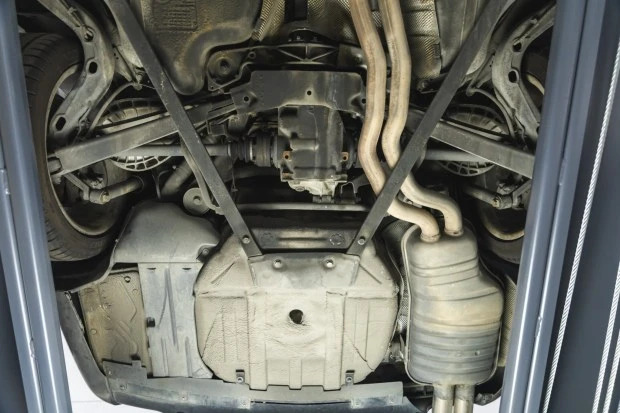 2005 BMW E46 330i & 330Ci - Image 7 of 7