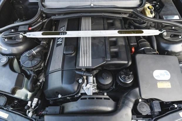 2005 BMW E46 330i & 330Ci - Image 6 of 7