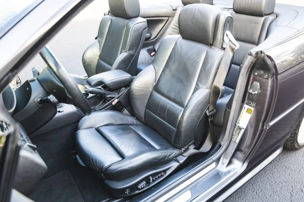2005 BMW E46 330i & 330Ci - Image 4 of 7