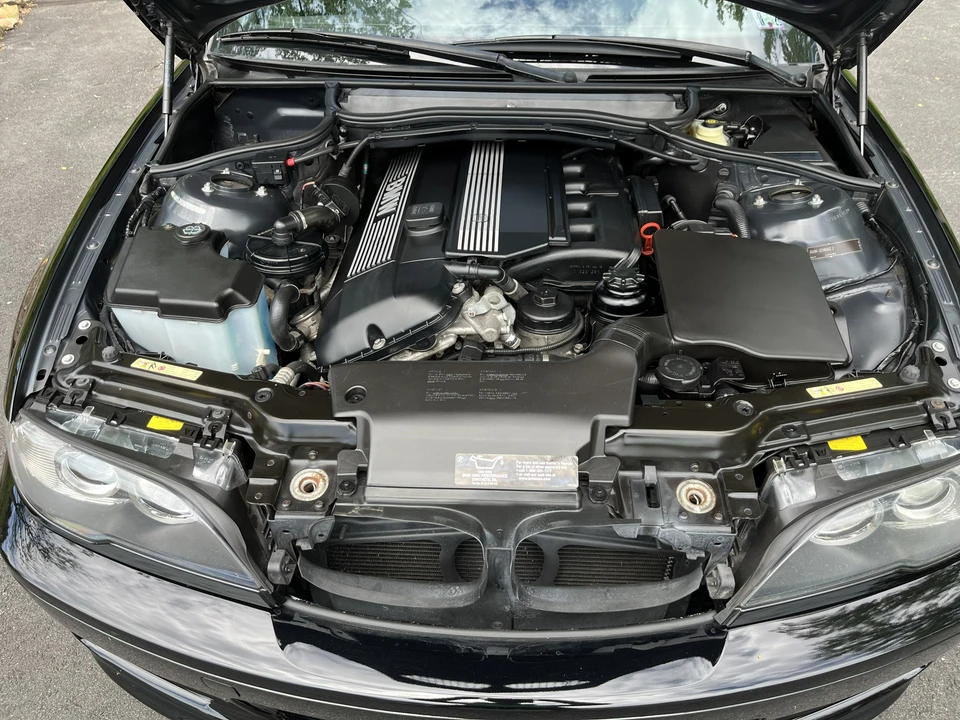 2005 BMW E46 330i & 330Ci - Image 6 of 6
