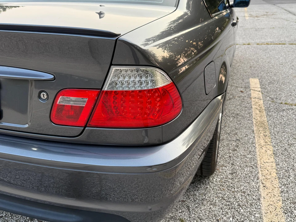2005 BMW E46 330i & 330Ci - Image 22 of 31