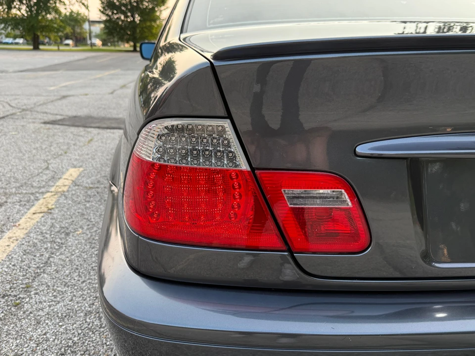 2005 BMW E46 330i & 330Ci - Image 21 of 31