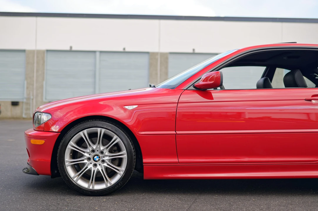 2005 BMW E46 330i & 330Ci - Image 16 of 31