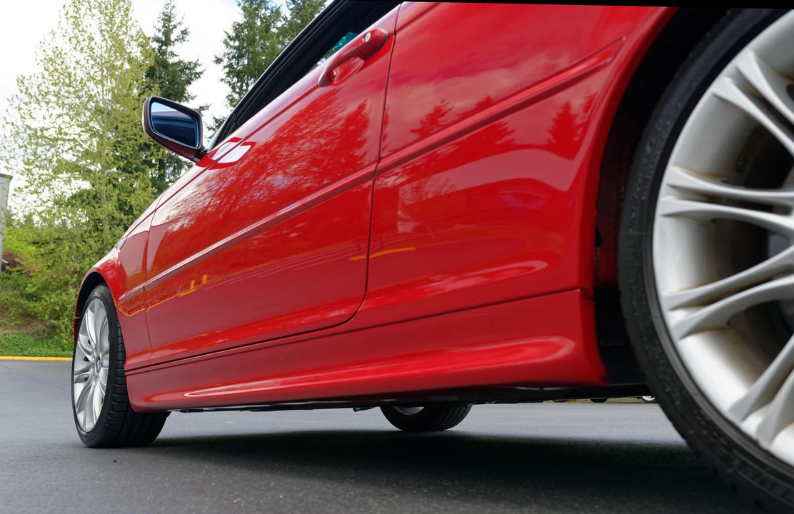 2005 BMW E46 330i & 330Ci - Image 23 of 31