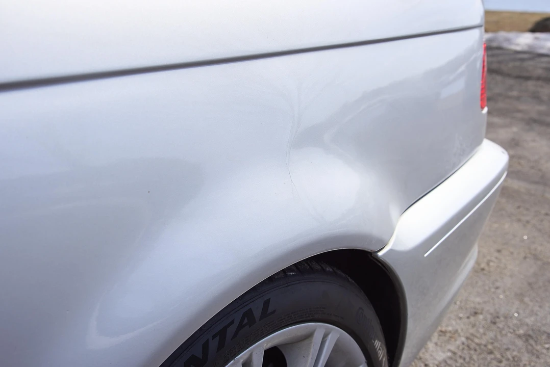 2005 BMW E46 330i & 330Ci - Image 16 of 31