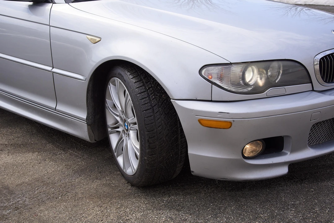 2005 BMW E46 330i & 330Ci - Image 20 of 31