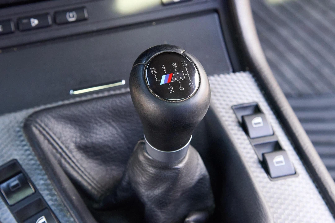 2005 BMW E46 330i & 330Ci - Image 27 of 31